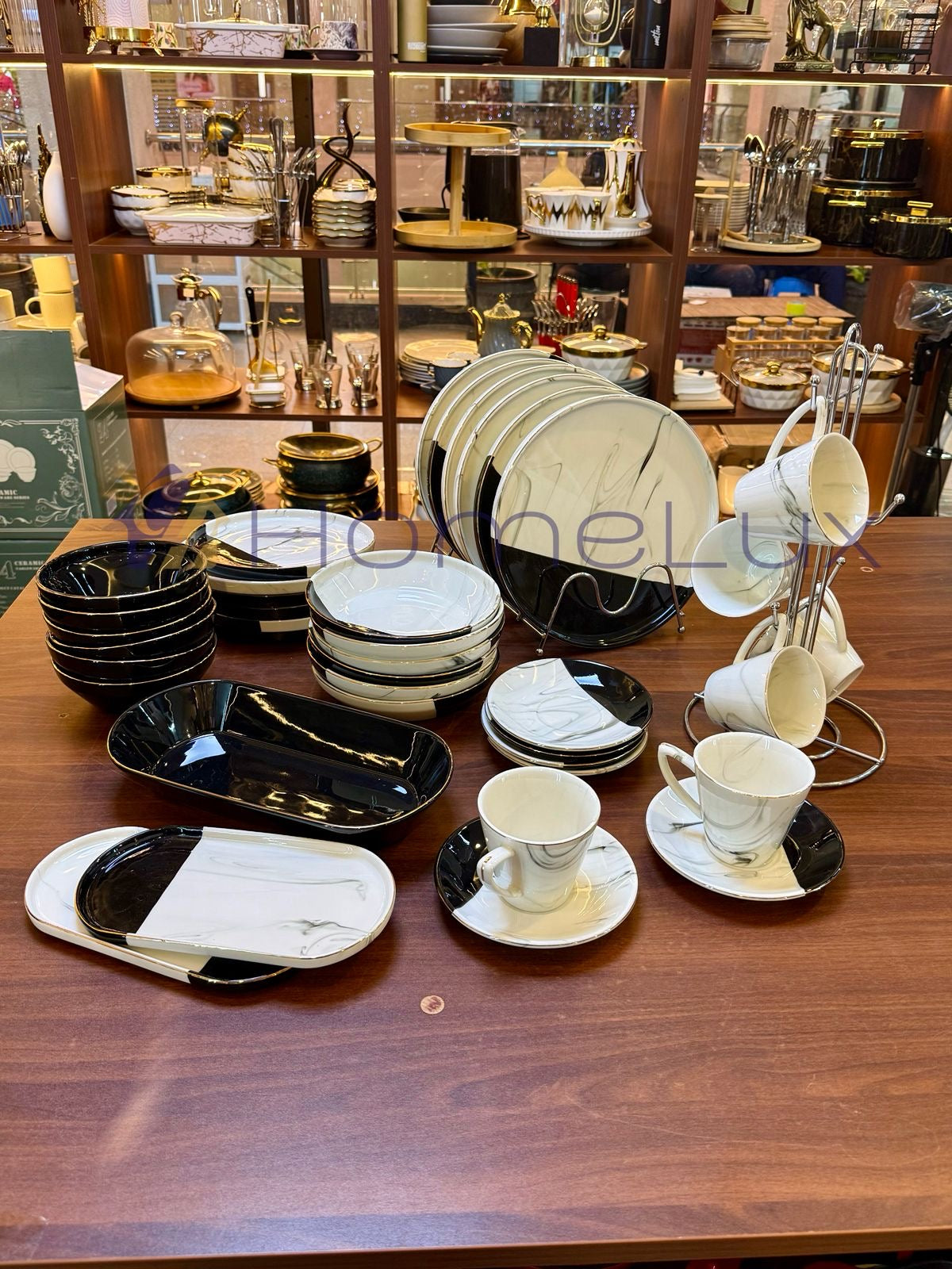 39pcs Elegant Double Glaze European Porcelain Dinner Set