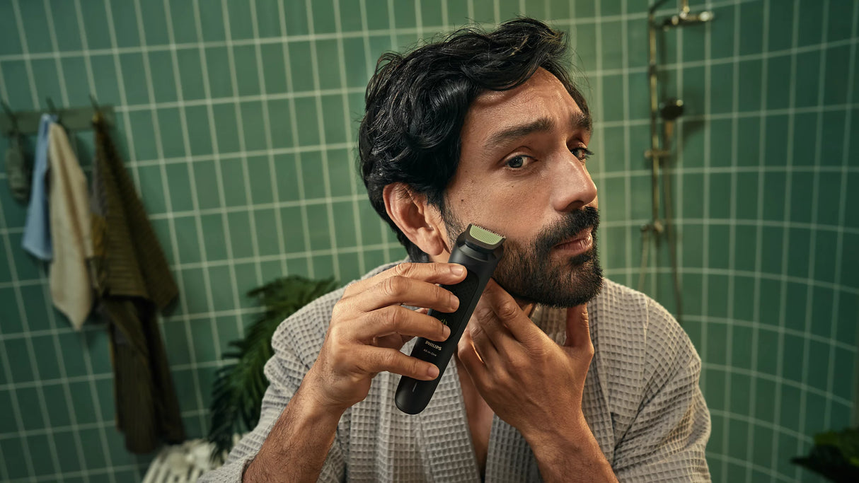 Philips 3000 Series All-in-One Trimmer 7-in-1 - Rounded Tip Self-Sharpening Blades, Adjustable 3-7mm Combs, Charging LED