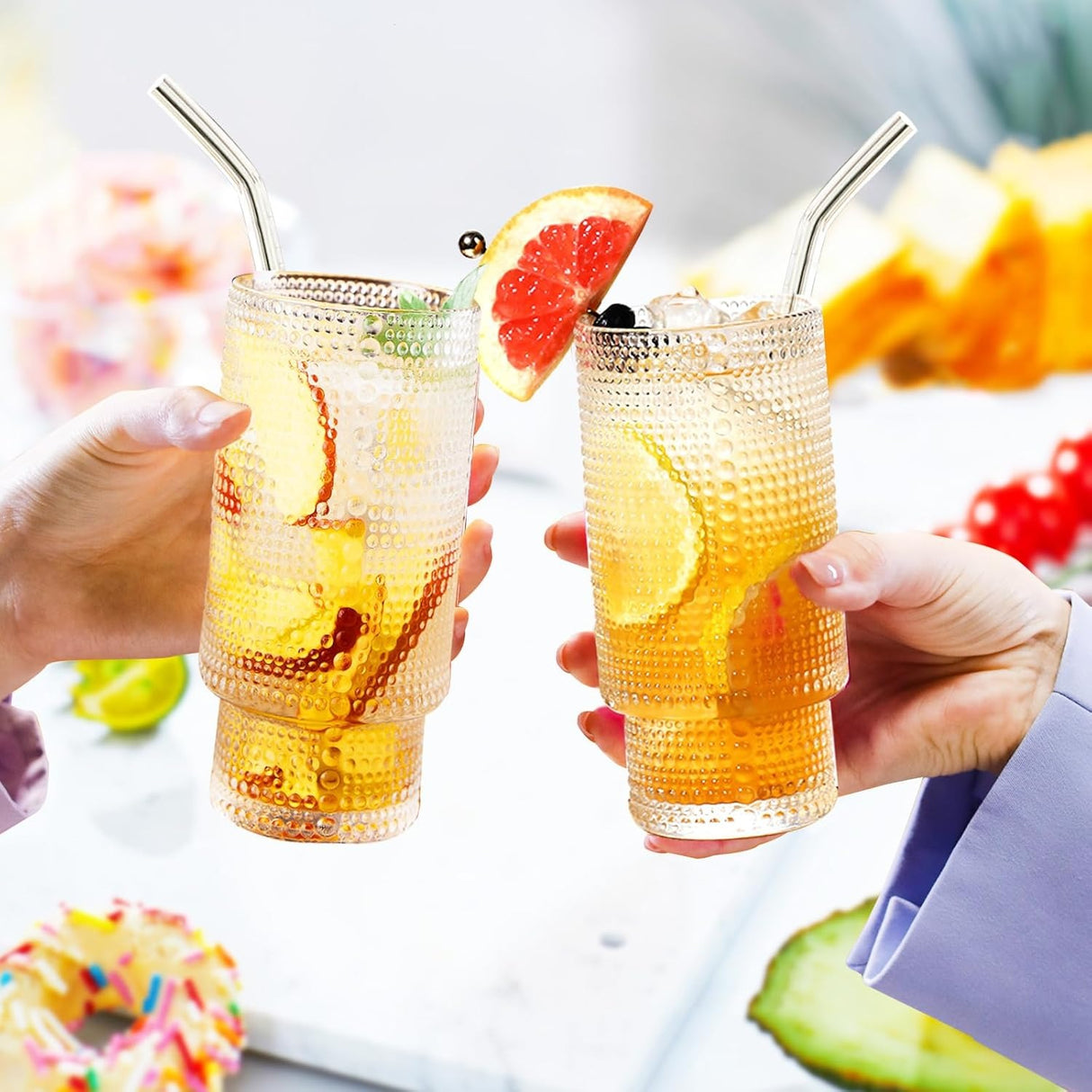 Set of 4 Cocktail Glasses, 350 ml Polka Dot Long Drink Glasses with Lid, Iced Coffee Glasses with 4 Straws / 1 Brush for Water, Cocktails, Juice, Transparent