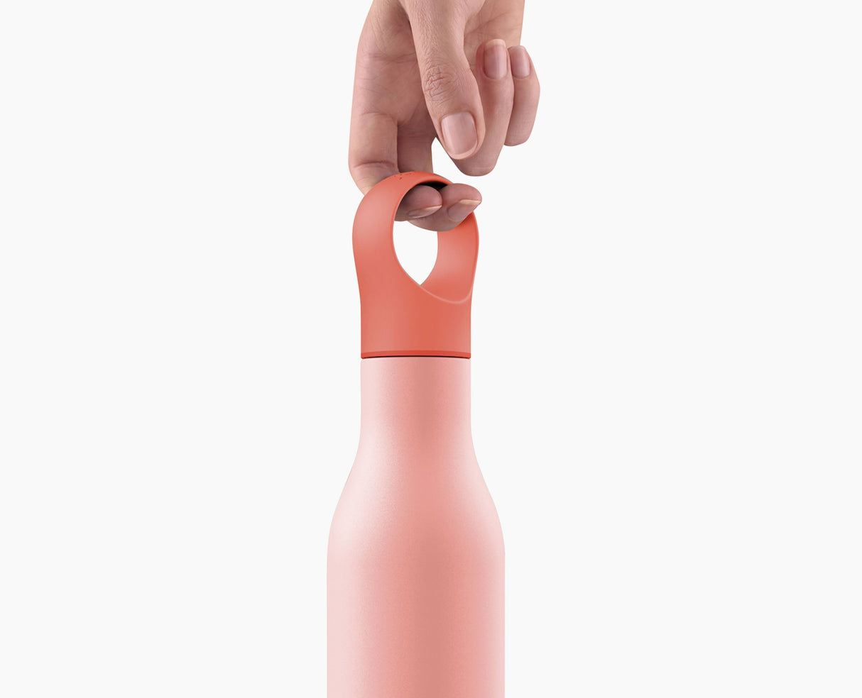 The coral 500 ml bottle with its leakproof cap unscrewed.