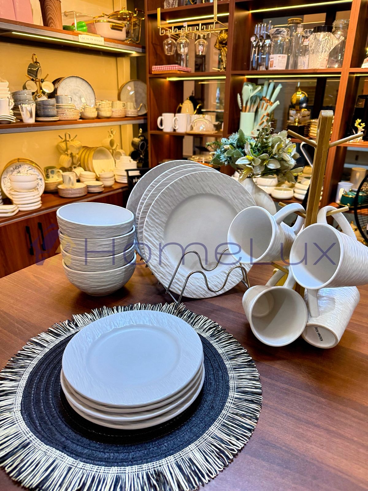 16pcs Japanese Ceramic Dinner Set – Plates, Bowls & Cups