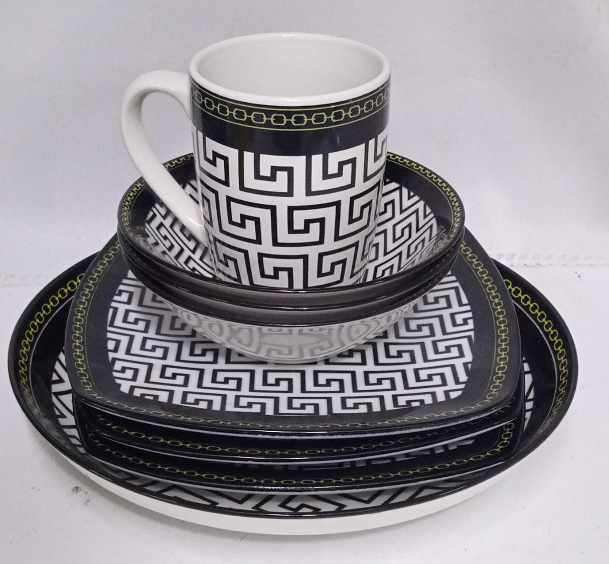 Ceramic Channel Black Round Dinner Set 24pc