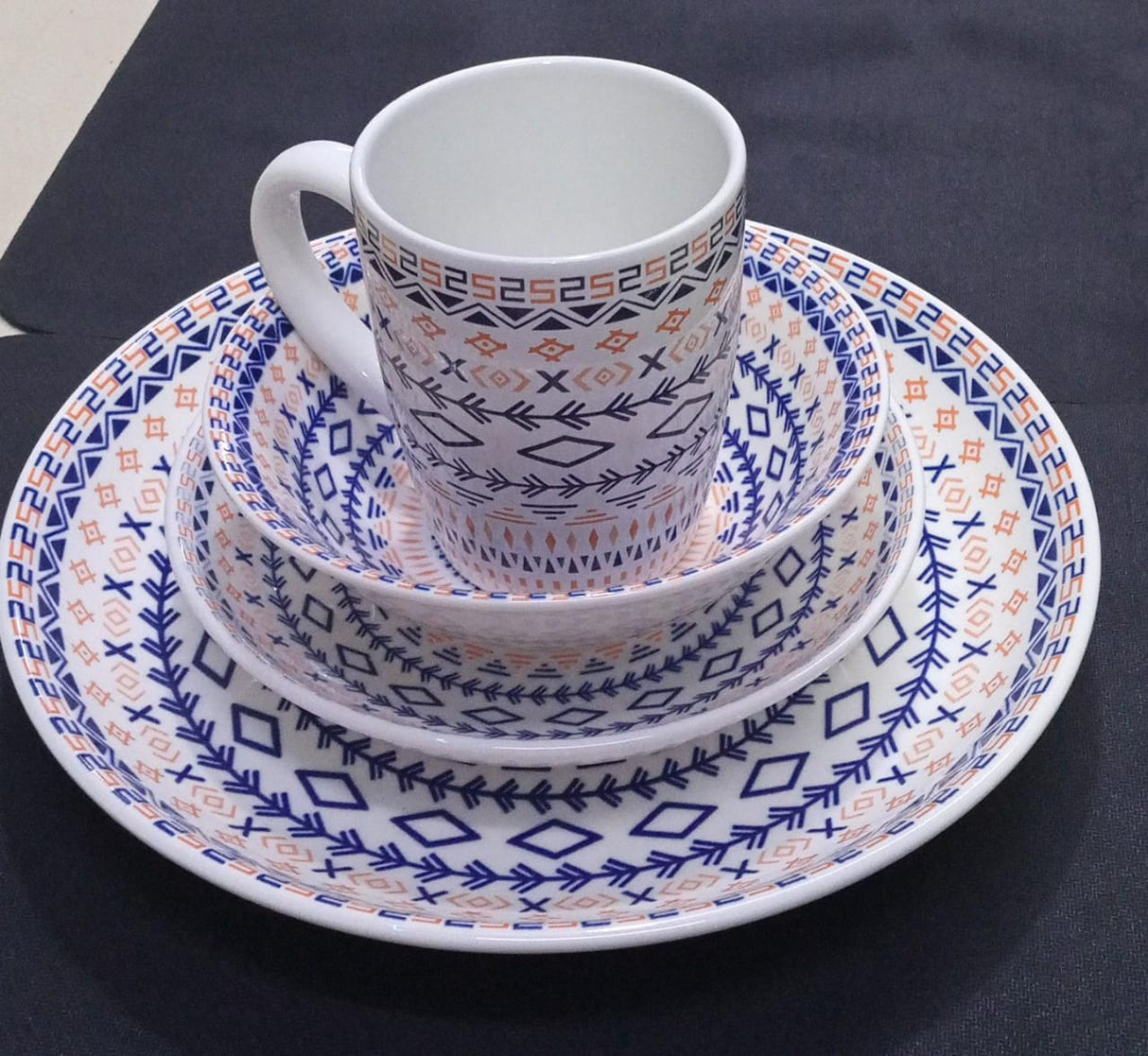 Ceramic pink flowered dinner set 24pc.