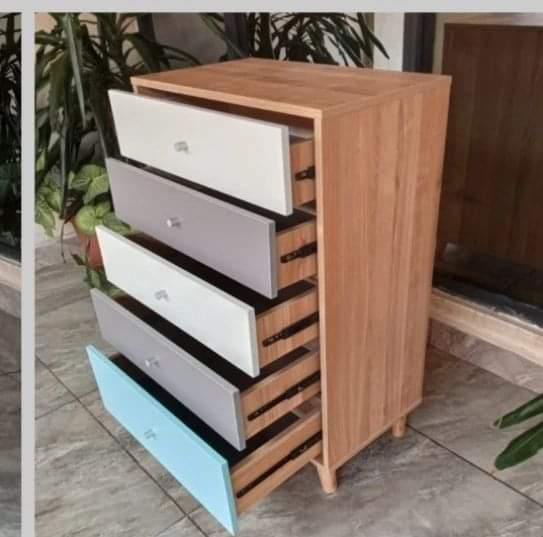 Solid Wooden Side Cabinet/ Chest of Drawer