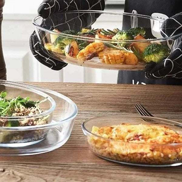 Set of 2 Oval Borosilicate Glass Baking Tins Oven Safe Bakeware for Casseroles and Roasts