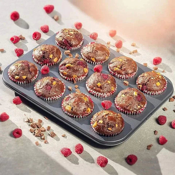 Non~ stick Cupcake baking tins