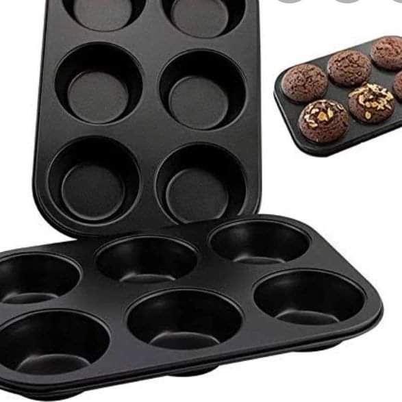 Non~ stick Cupcake baking tins