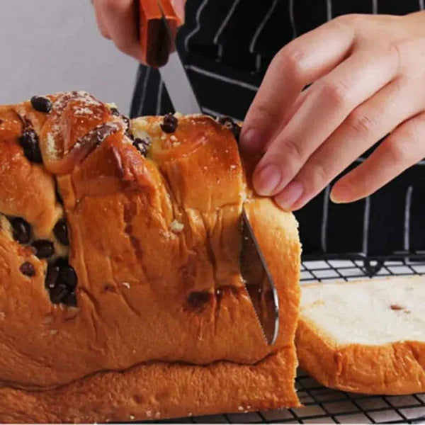Stainless Steel Serrated Bread/Cake Knife