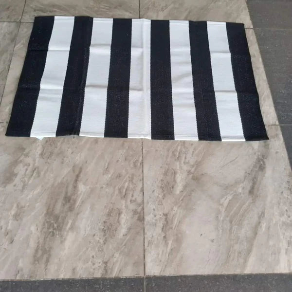 Woven Rug(Black&White)Stripped