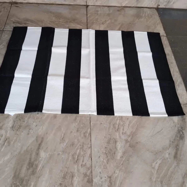 Woven Rug(Black&White)Stripped
