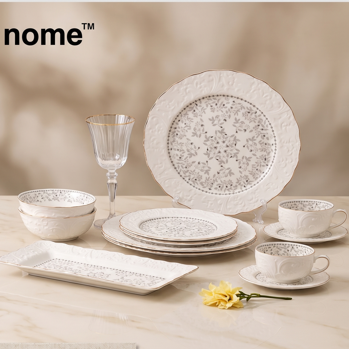 Danny Home 32-Piece Porcelain Dinnerware Set | Blue Floral Gold Edge Dinner Set with Cups, Saucers, Bowls & Oval Platter