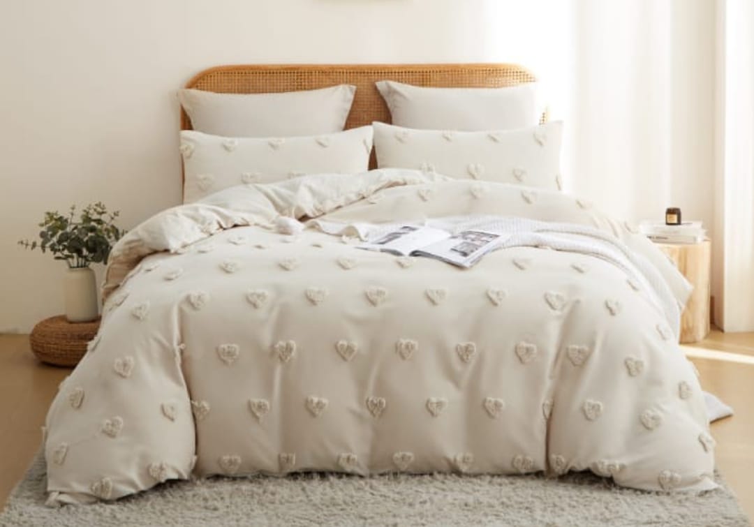 marble and tufted duvet cover