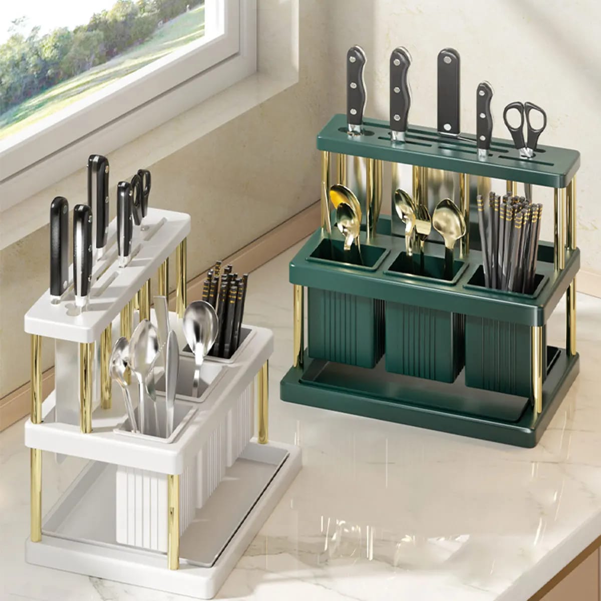 *Kitchen cutlery holder