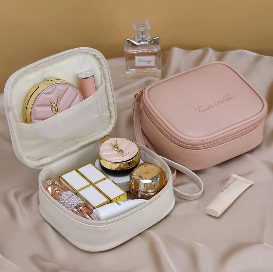 Waterproof mini pads pouch*