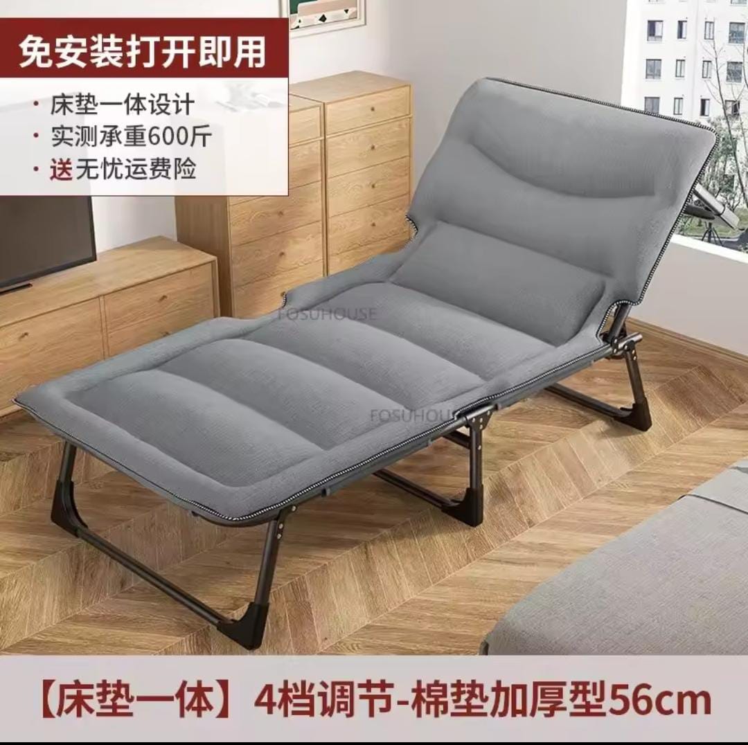 Simple outdoor folding bed