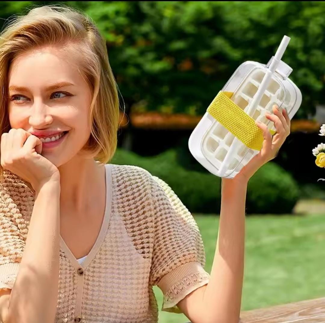 2-in-1 ice cube bottle with an integrated ice cube tray and a straw