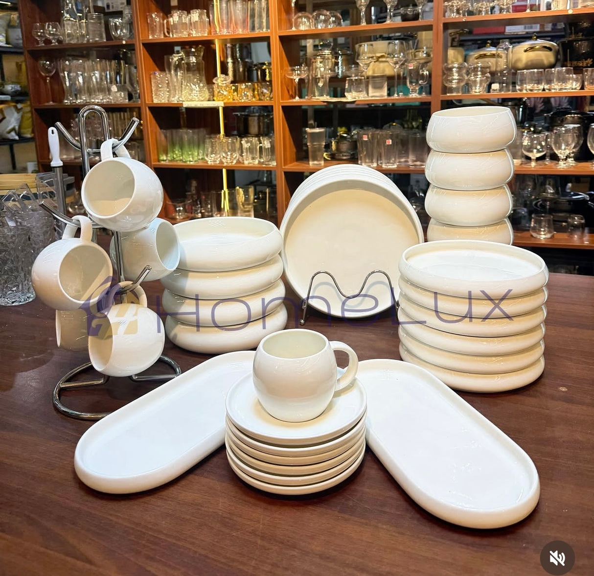 38 Piece Porcelain Dinner Set Ceramic Plates Bowls Cups & Saucers Dinnerware Tableware Service for 6