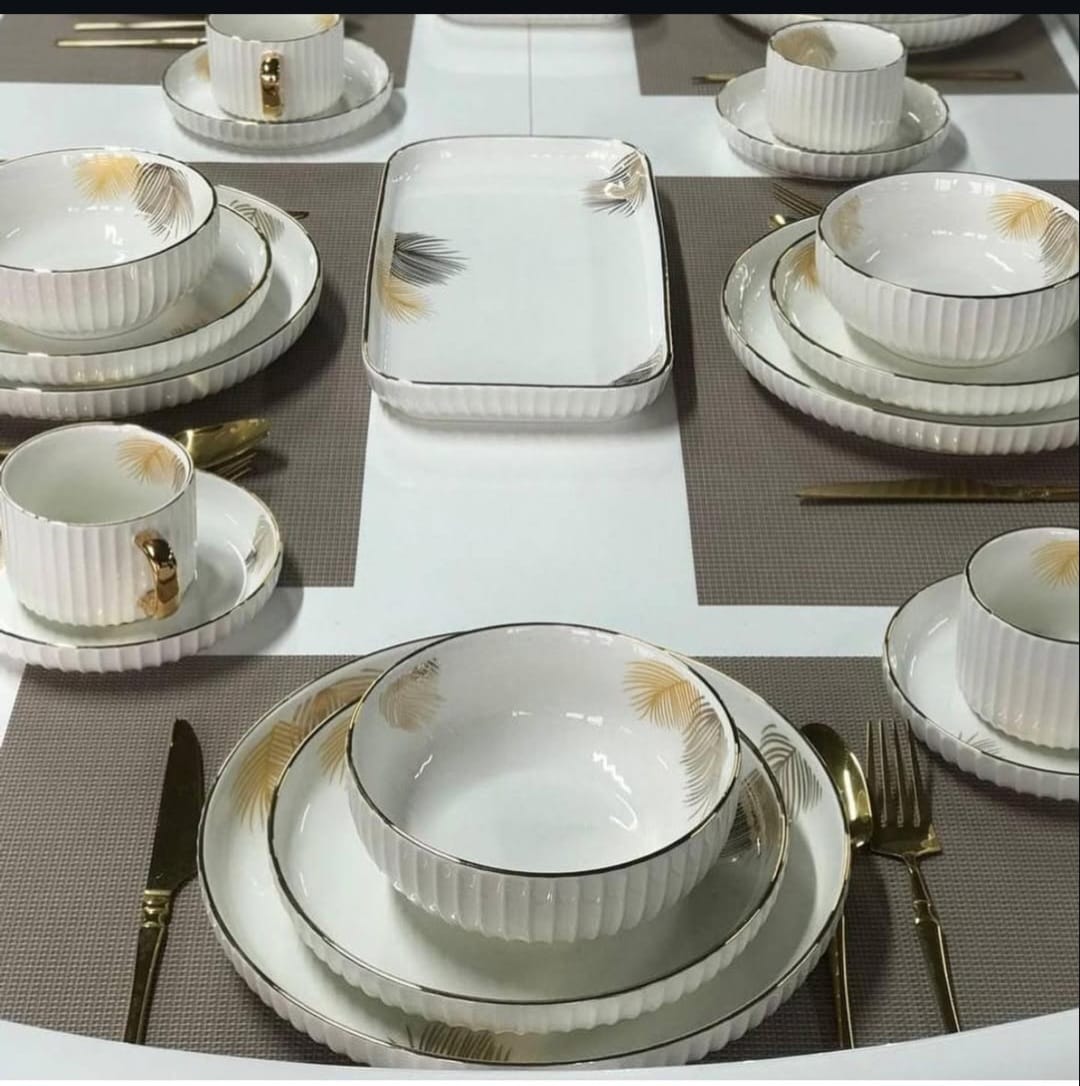 32pcs Elegant European Porcelain Dinner set