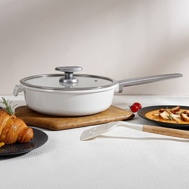 MGC Crocodile Series 10 Piece Ceramic Cookware Set – Die Cast Aluminium with Non Stick Coating Induction Base