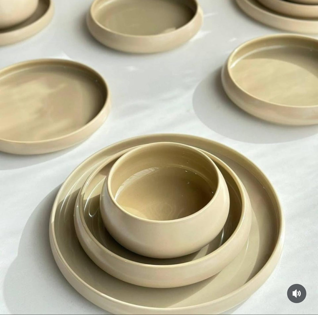 24pcs Premium Ceramic Dinner Set | Elegant & Stylish Tableware for Modern Homes in Kenya