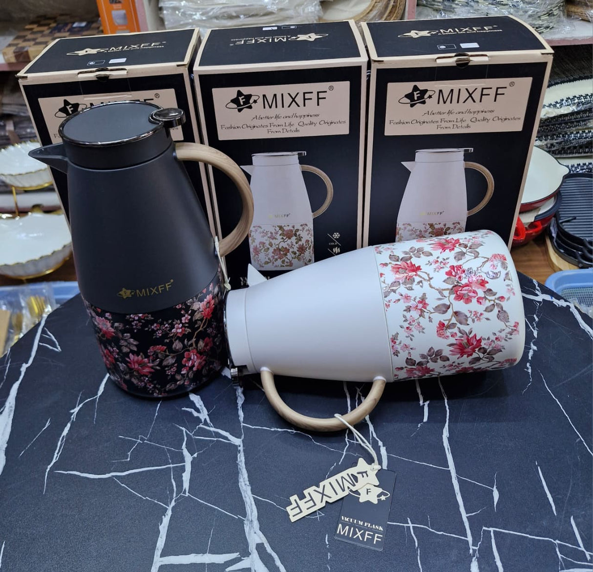 Feenik 2L Vacuum Flask | Unbreakable Insulated Flask, Keeps Hot 24 Hours