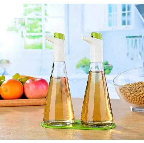 Oil and vinegar bottles with a silicone placemat 2 pcs