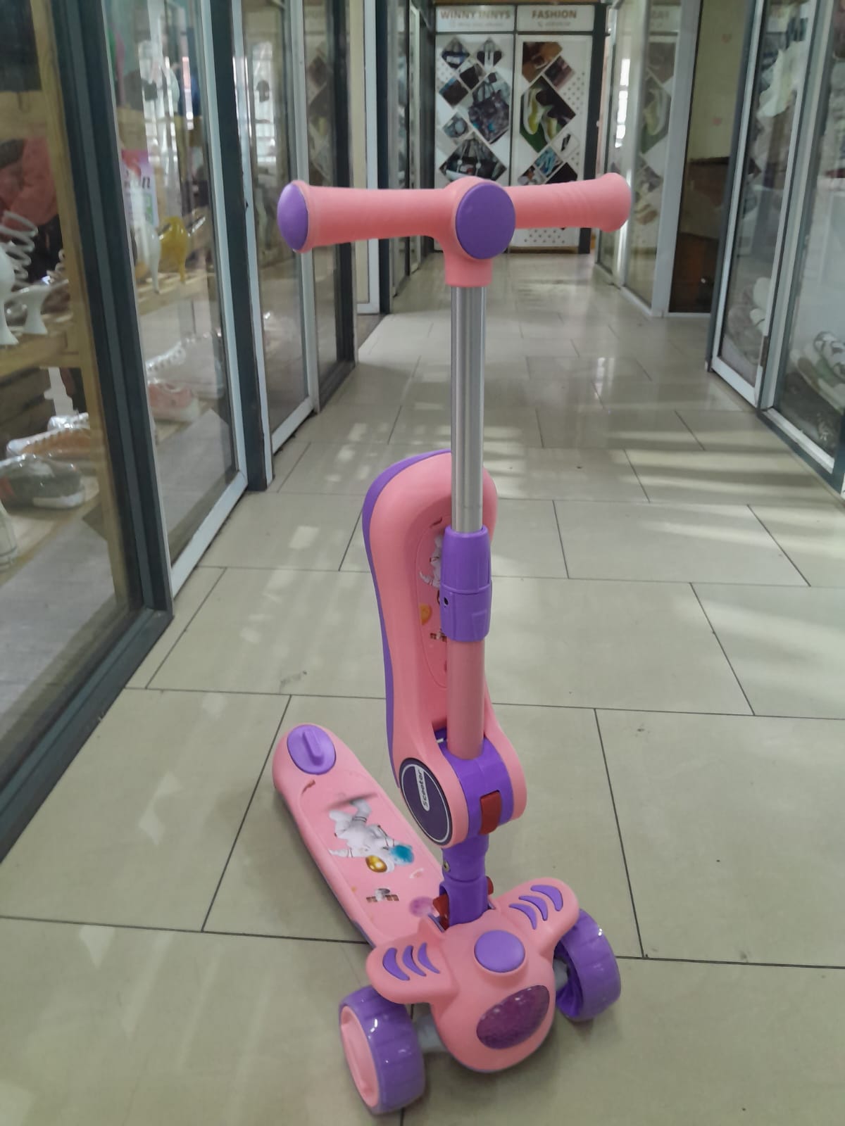 Kids scooter with a seat