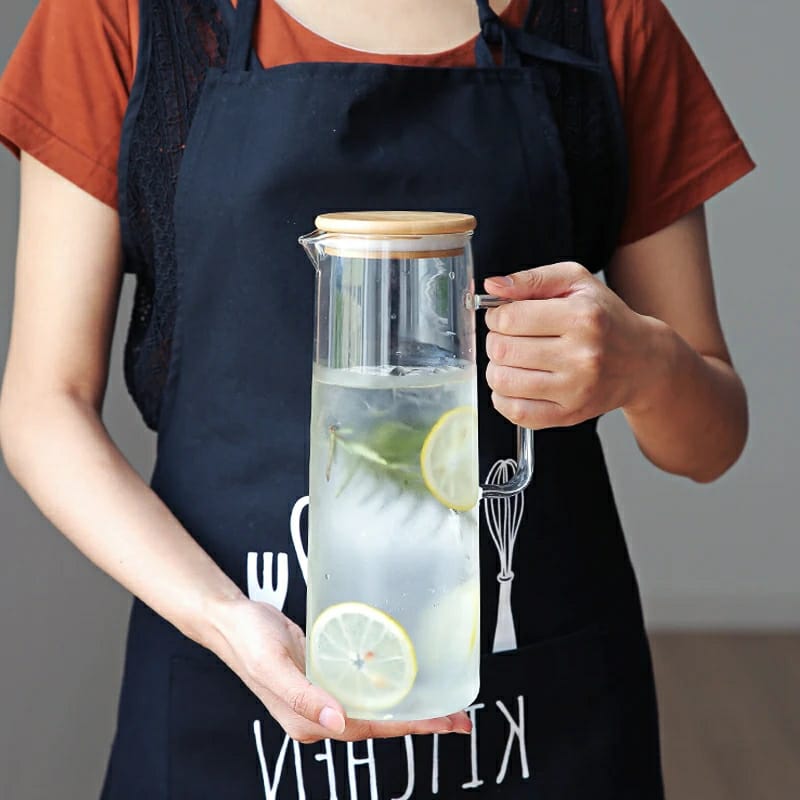 Heat resistant glass jug with an Airtight bamboo lid...