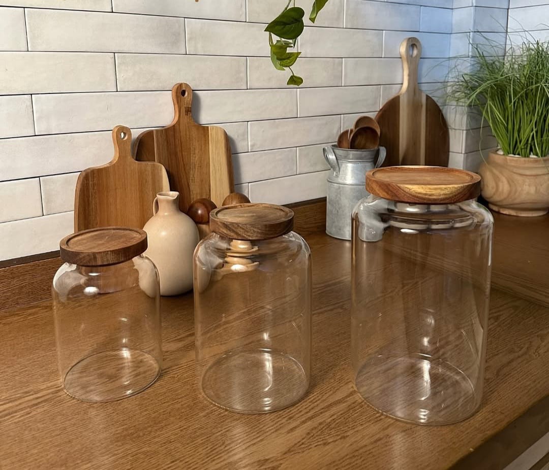 Large Capacity Borosilicate Glass Storage Jar with Acacia Wood Lid