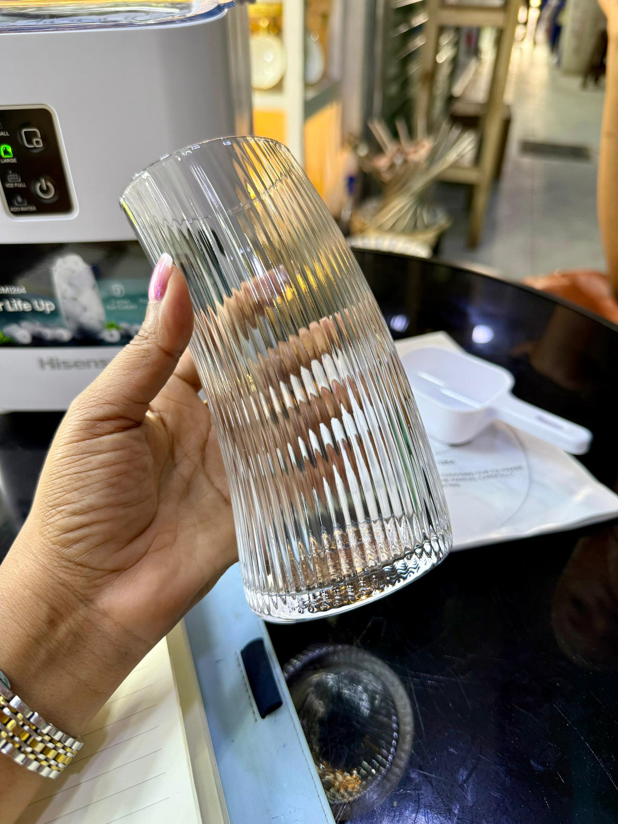 Vertical Striped Crescent Glass – Stylish Borosilicate Drinkware for Juice, Water & Iced Tea 450ml