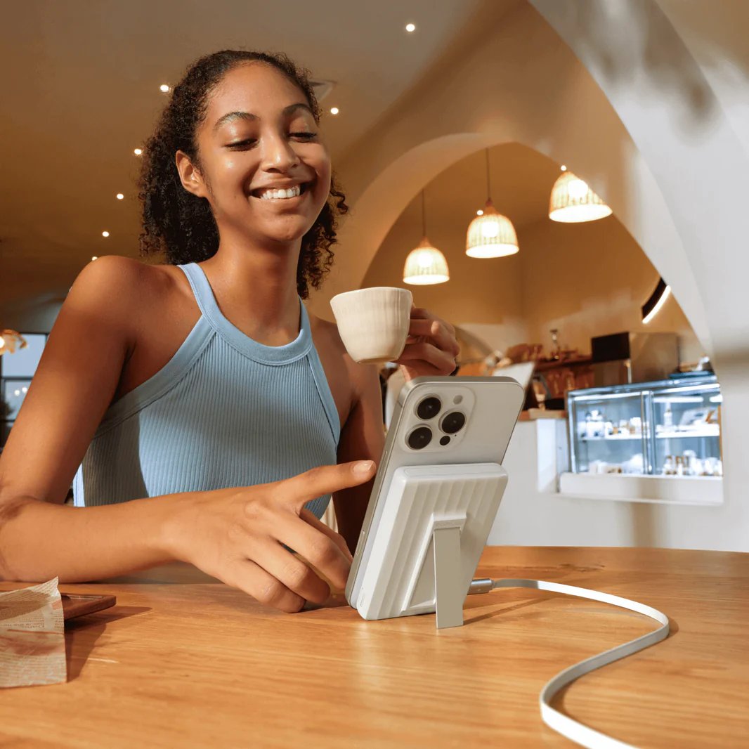 EcoFlow RAPID Magnetic Power Bank 10000mAh — Fast Wireless Charging | Kenya