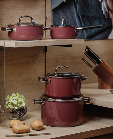 Non-Stick, Stainless Steel or Cast Iron: Which Cookware Is Right for You?