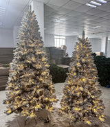 Pre-lit Snow flocked Christmas tree