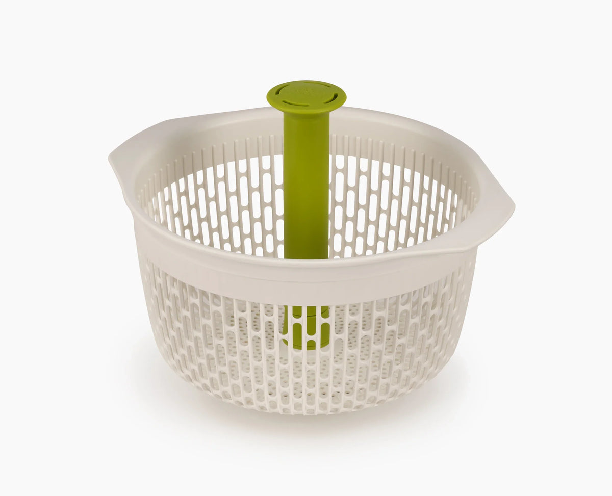 Joseph Joseph Spindola used as a conventional colander with side handles