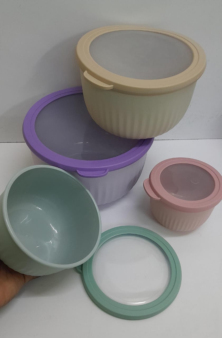 4 in 1 stackable salad bowls