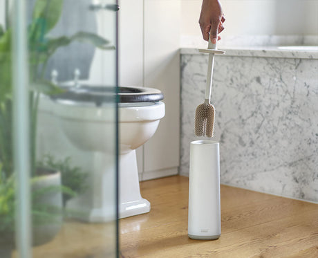 Joseph Joseph Flex 360 toilet brush triple-action head close up