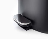 Joseph Joseph EasyStore 5L bin removable inner bucket lifted out for emptying