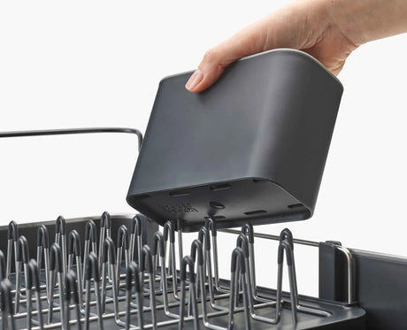 The removable cutlery drainer with its dedicated knife slots.