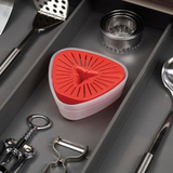Joseph Joseph Duo citrus juicer with reversible lid in red, fourth product image