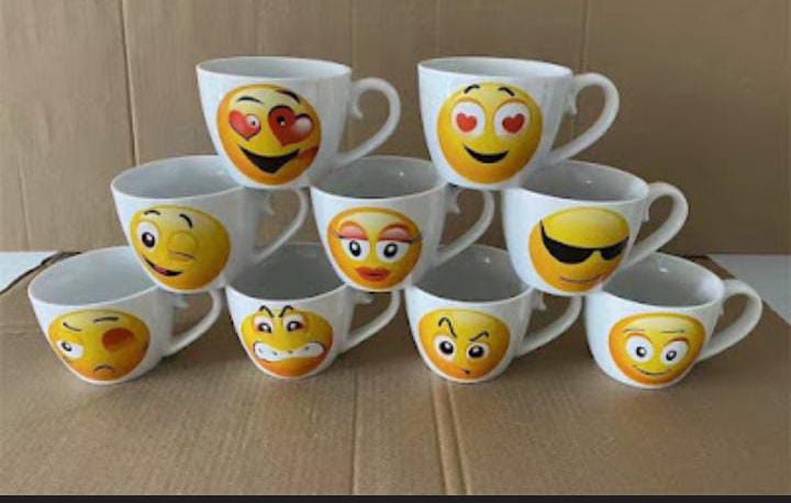Emoji normal mugs  6pcs Set