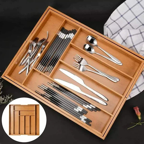 Kitchen Drawer Set: Extendable Cutlery Tray and Adhesive Aluminium Drawer Liner