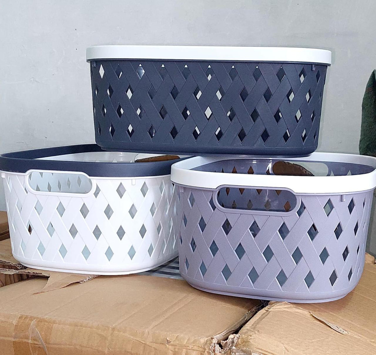 New Design Multi-Colored Plastic Organizing & Dustproof Storage Baskets / Organizers