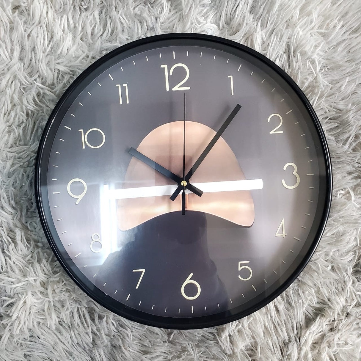 Decorative wall clock