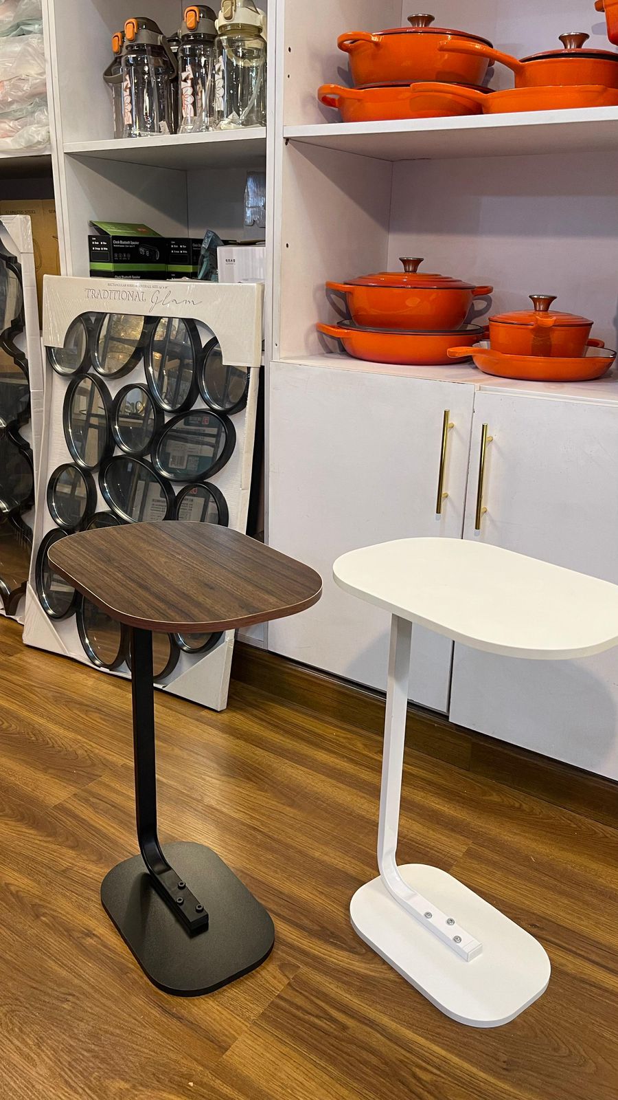 Movable side stool