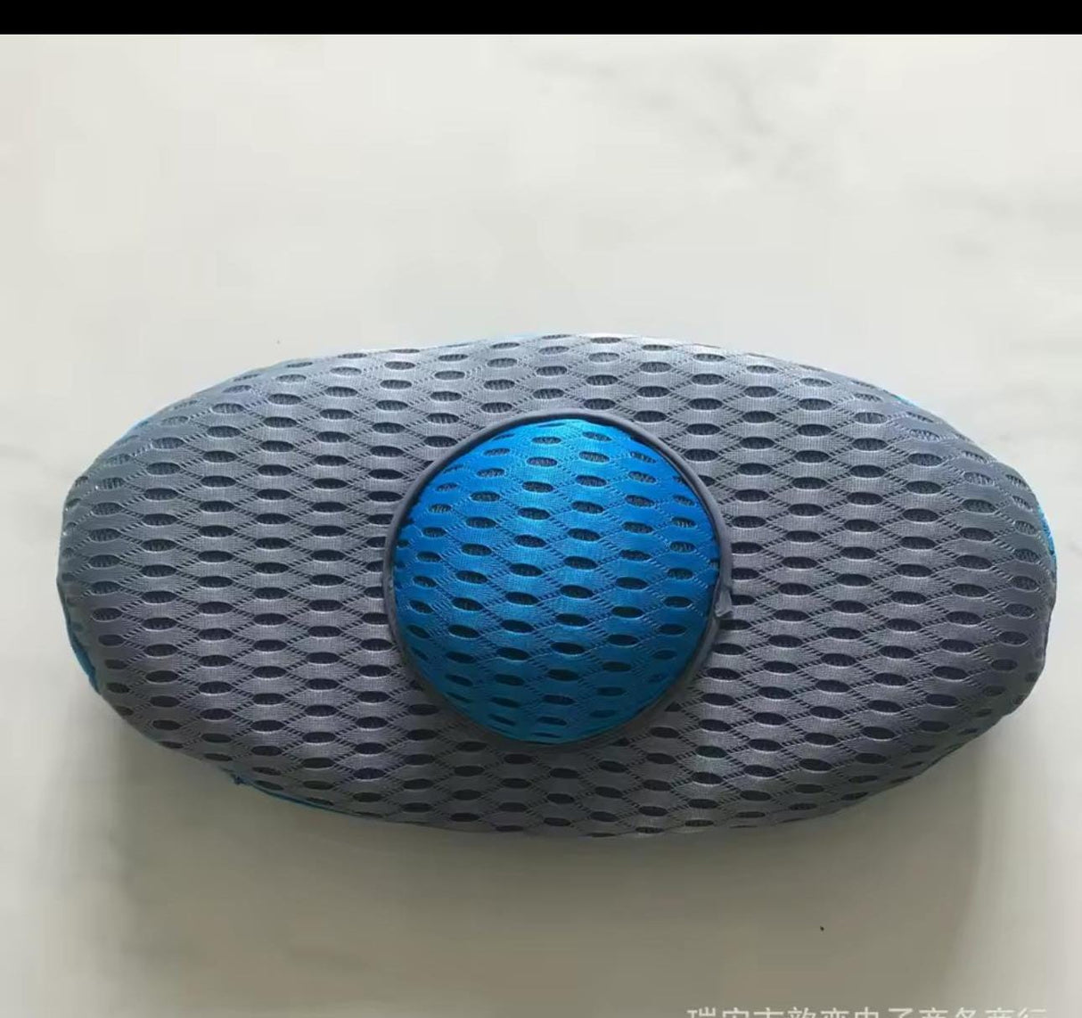 Comfy curve back support pillow