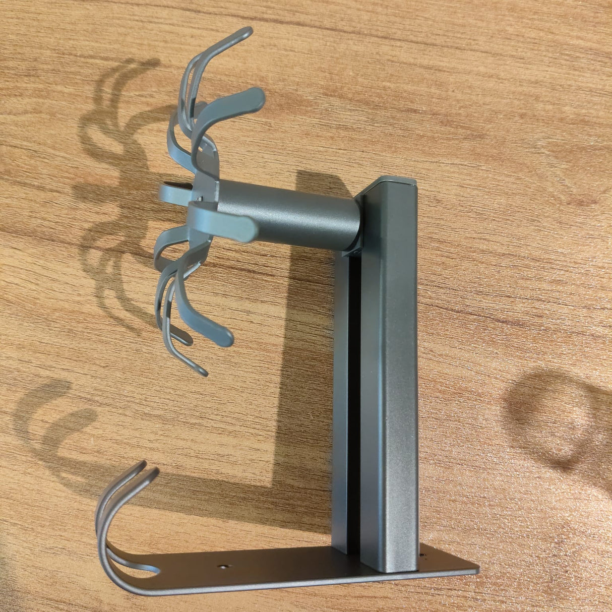 Rotating Wall-Mounted Hanger Rack