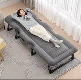 Simple outdoor folding bed