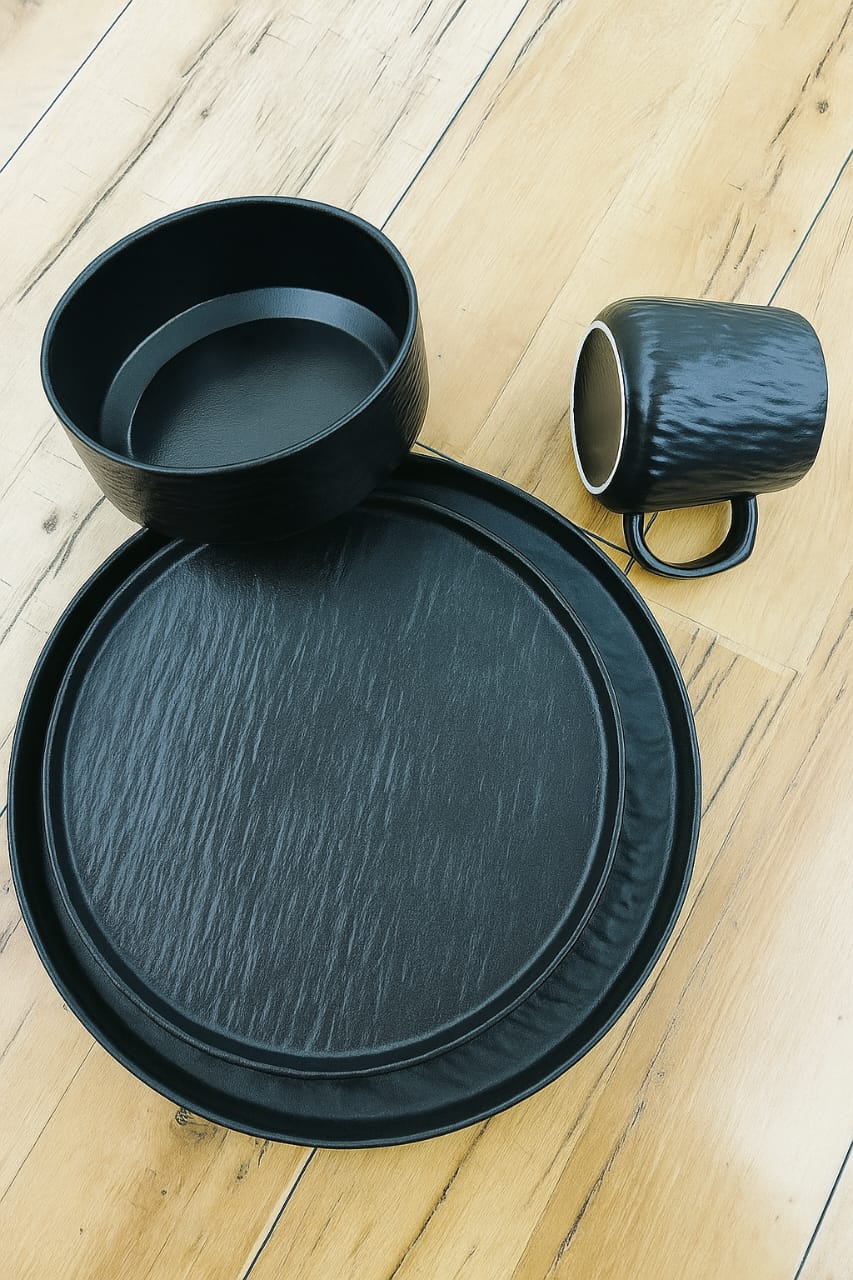 HIGH QUALITY MODERNSTYLE dinnerset