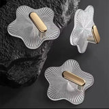 Seamless hooks