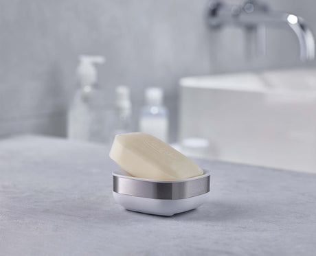 The Slim soap dish dismantled into its parts for cleaning.